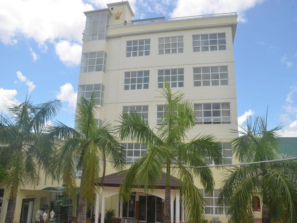 Diamond Crown Hotel Dawei Buitenkant foto