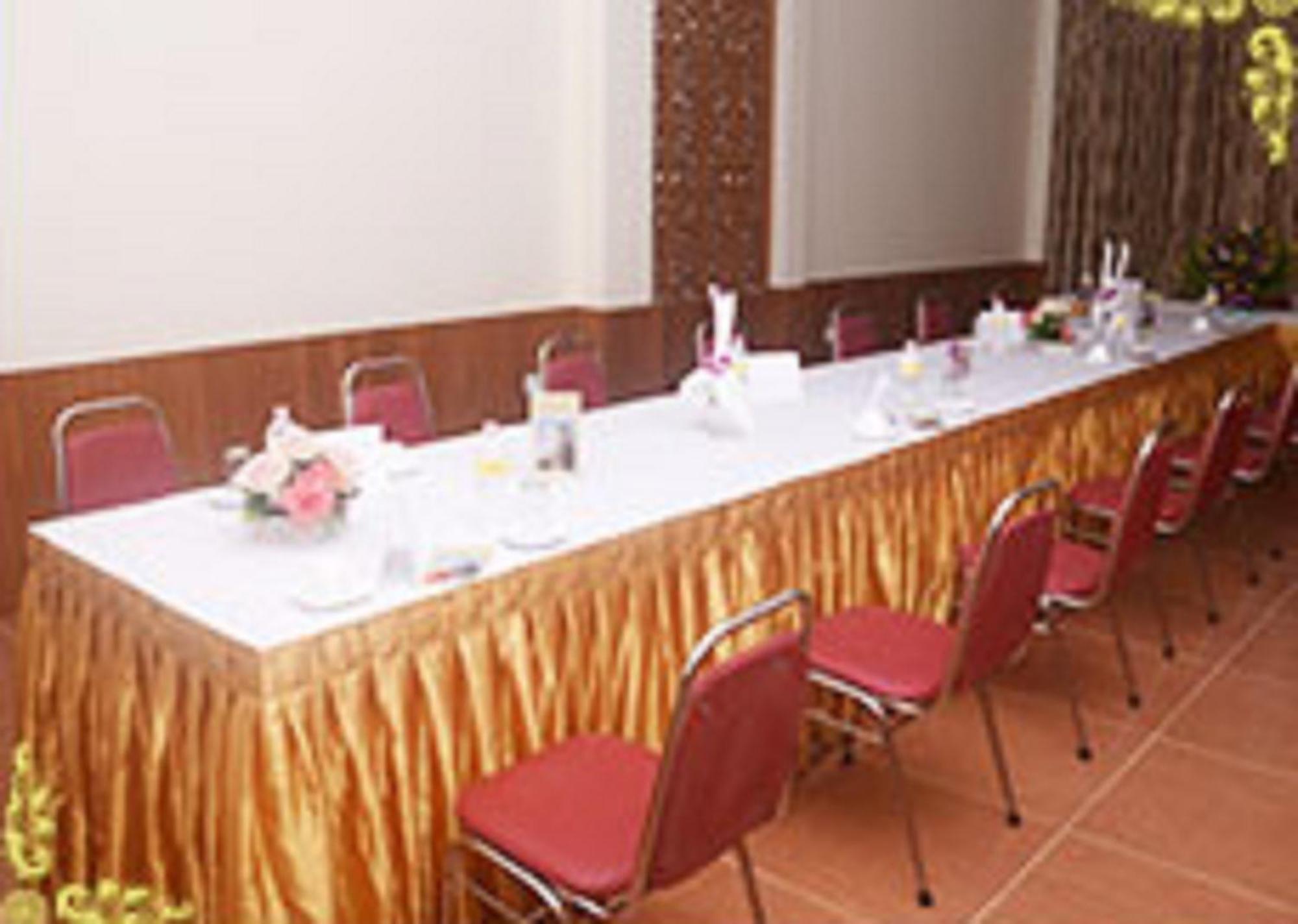 Diamond Crown Hotel Dawei Buitenkant foto