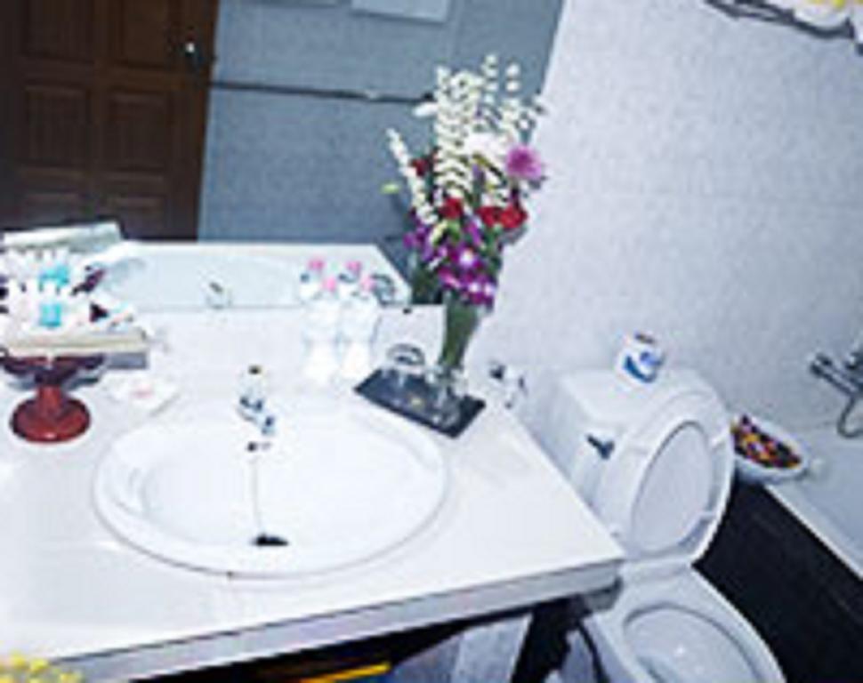 Diamond Crown Hotel Dawei Buitenkant foto