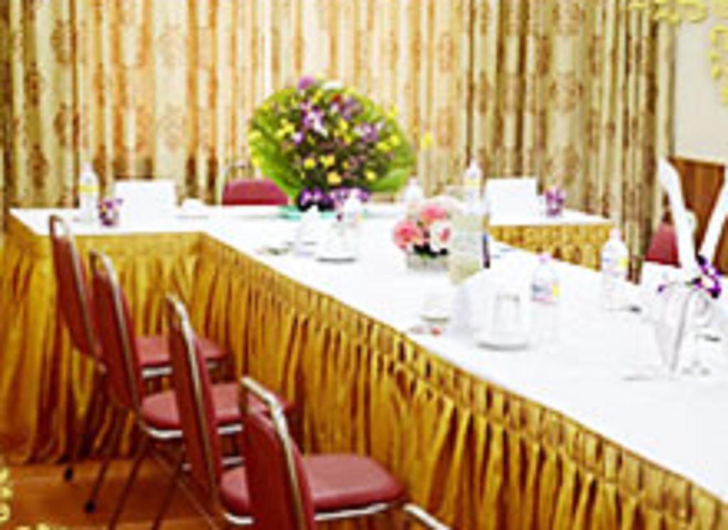 Diamond Crown Hotel Dawei Buitenkant foto