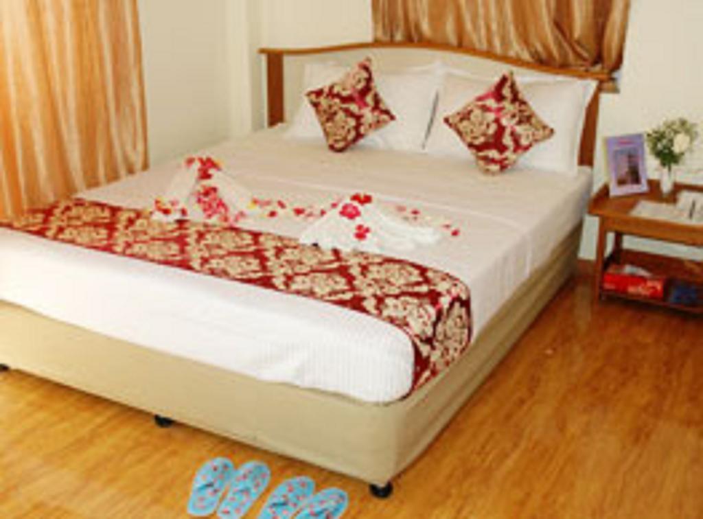 Diamond Crown Hotel Dawei Buitenkant foto