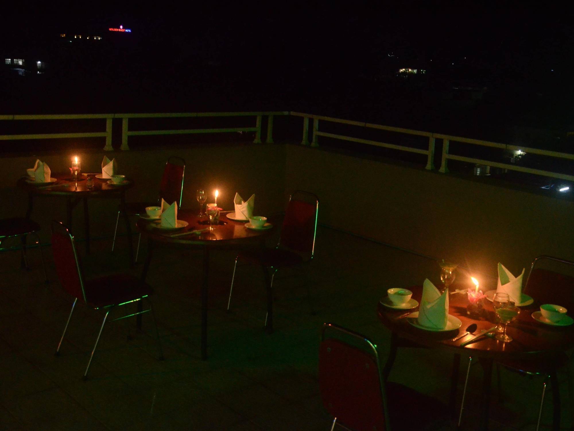 Diamond Crown Hotel Dawei Buitenkant foto
